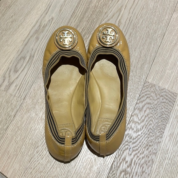 TORY BURCH FLATS - Picture 1 of 4
